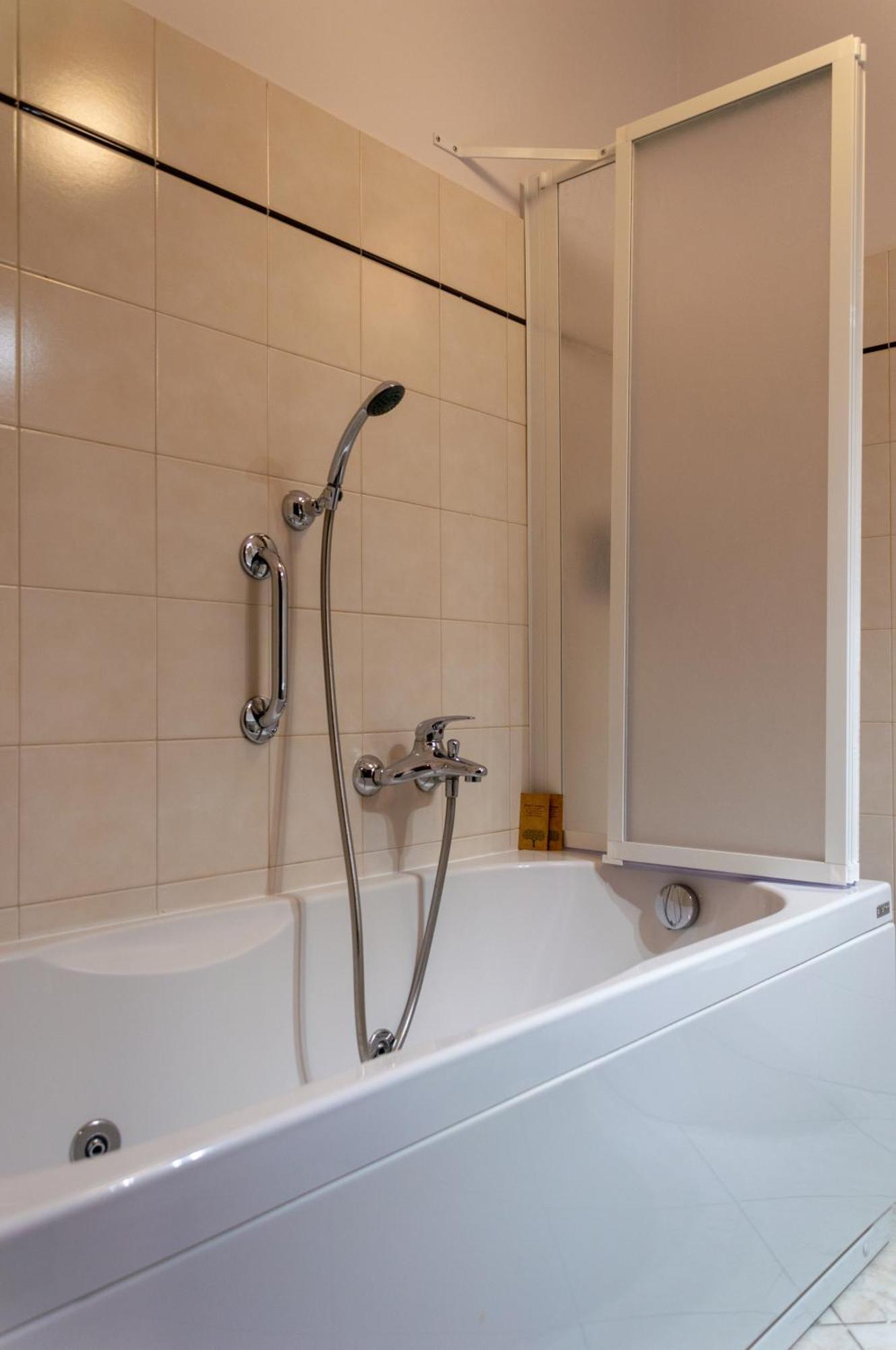 Testaccio Xix-Xxv Bed And Breakfast Rome Exterior photo